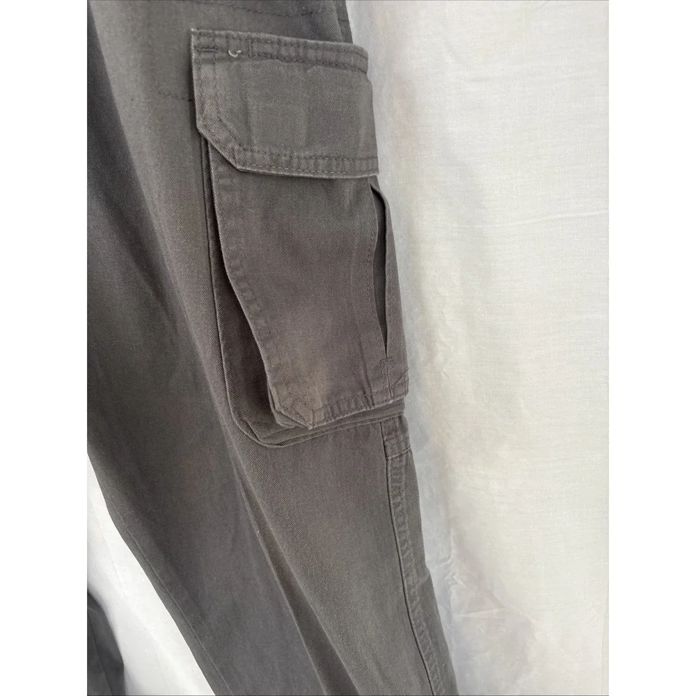 Wrangler Cargo Pants Mens 42X30 Gray 7 Pockets Regular Taper Outdoor Canvas